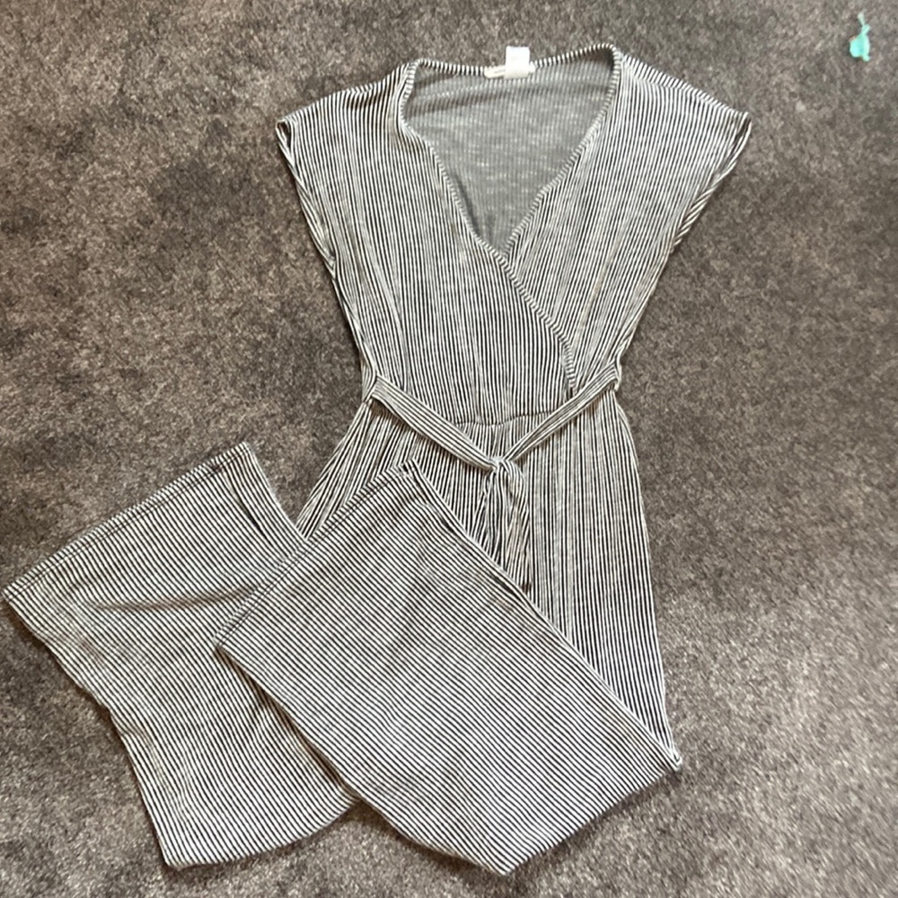 Capri stripped romper